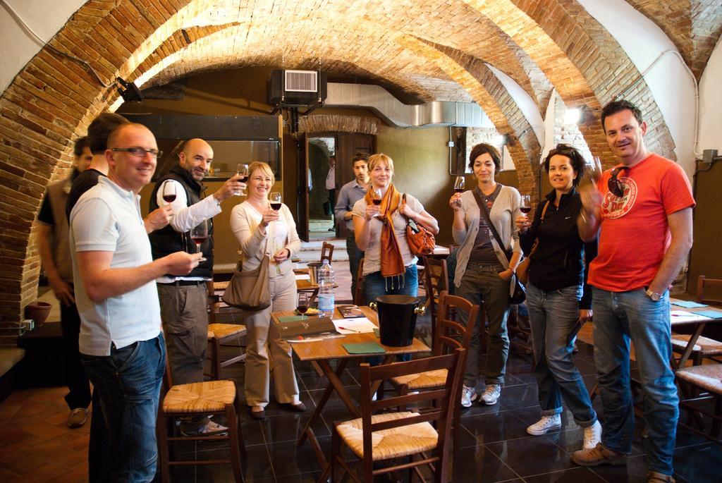 Cibottola Podere Schioppello Casale Con Appartamenti Privati المظهر الخارجي الصورة